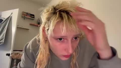 Snapshot of prettyunicorn555 chatting on 27, 1, 2025 Dahlia online show from 27, 1, 2025