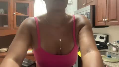 Snapshot of prettyyykittyyy22 chatting on 23, 9, 2025 prettyyykittyyy22 online show from 23, 9, 2025