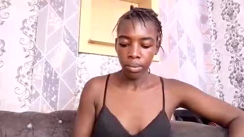 prettyzuzu online show from 17, 11, 2025