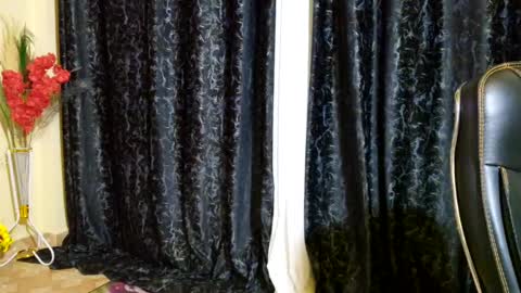 priceless_sexy online show from 5, 3, 2025