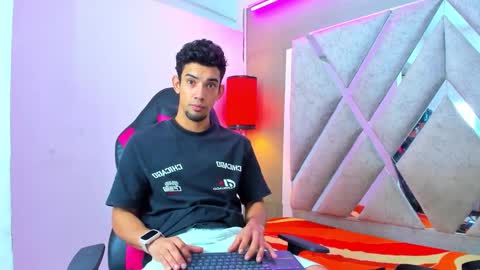 prince_arthur77 online show from 9, 1, 2026