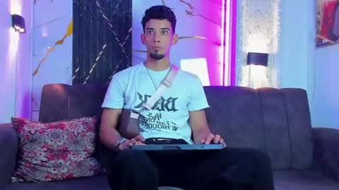 Snapshot of prince_arthur77 chatting on 5, 7, 2026 prince_arthur77 online show from 5, 7, 2026
