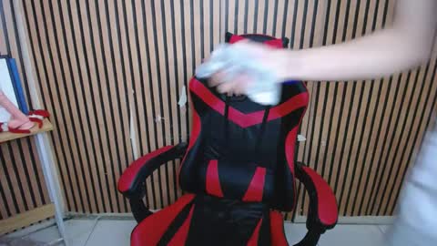 Snapshot of princes_henry chatting on 8, 3, 2025 princes_henry online show from 8, 3, 2025