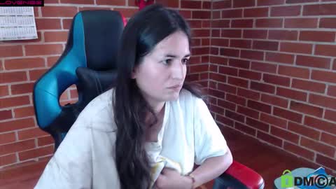 Snapshot of princesa_leia_zathur chatting on 10, 9, 2025 Leia online show from 10, 9, 2025
