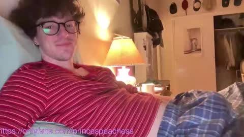 Peaches online show from 19, 11, 2025