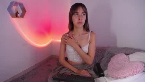 Snapshot of princess_emily69 chatting on 22, 9, 2025 Emily online show from 22, 9, 2025
