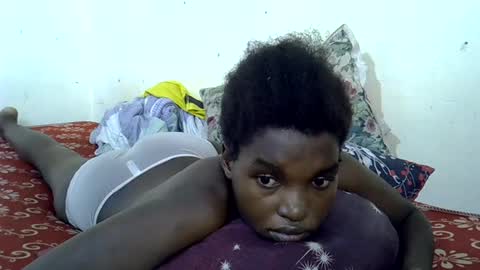 Snapshot of princess_scovia chatting on 3, 7, 2026 princess_scovia online show from 3, 7, 2026