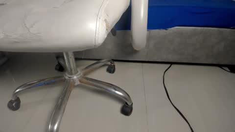 princess_tokyo_ online show from 10, 10, 2025