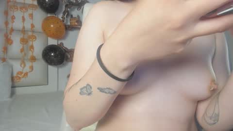 princess_tokyo_ online show from 15, 10, 2025