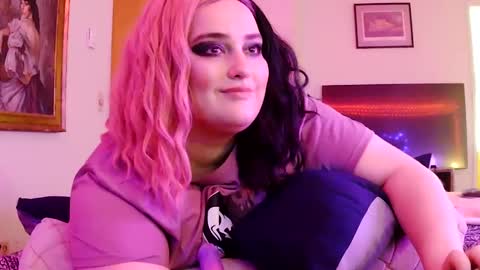 NOTYOURTYPICALBARBIE online show from 20, 9, 2025