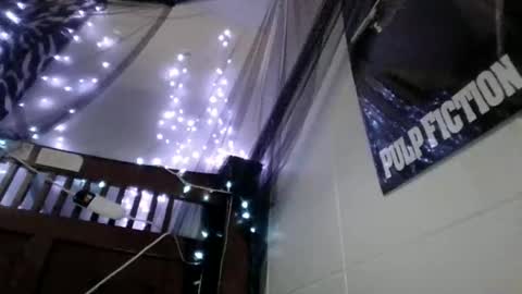 Holly love online show from 14, 11, 2025