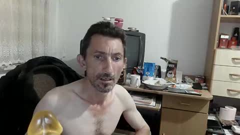 Snapshot of prosexualny chatting on 9, 10, 2025 Mariusz online show from 9, 10, 2025