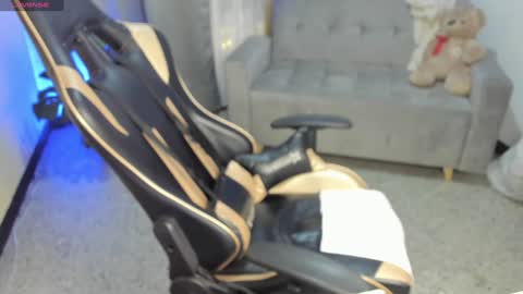 Snapshot of prvncessa_10 chatting on 18, 1, 2025    INDEPENDENT MODEL online show from 18, 1, 2025