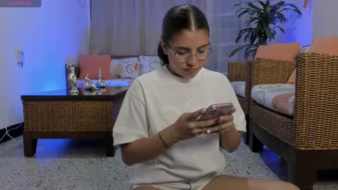 Snapshot of prvncessa_10 chatting on 4, 3, 2025    INDEPENDENT MODEL online show from 4, 3, 2025