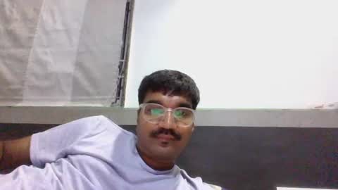 Snapshot of ptl1711 chatting on 4, 3, 2026 ptl1711 online show from 4, 3, 2026