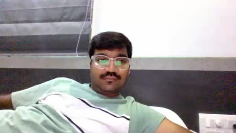 Snapshot of ptl1711 chatting on 7, 7, 2026 ptl1711 online show from 7, 7, 2026