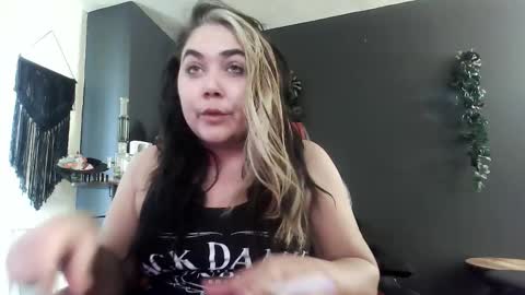 Krystle online show from 5, 12, 2025