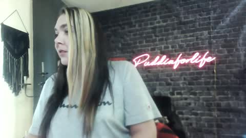 Krystle online show from 23, 3, 2026