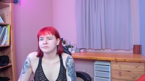 Snapshot of puffetish chatting on 24, 12, 2024 Jenna online show from 24, 12, 2024