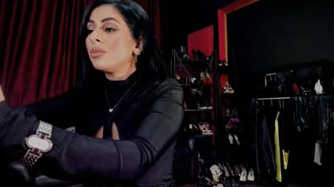 MissPuffyLove online show from 12, 1, 2025