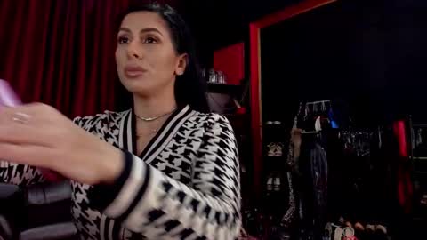 MissPuffyLove online show from 15, 12, 2025