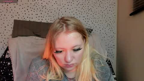 Snapshot of puffybun chatting on 18, 2, 2026 puffybun online show from 18, 2, 2026