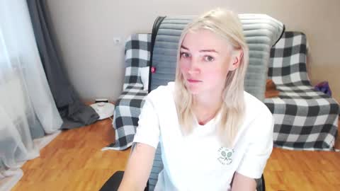 Polly online show from 15, 9, 2025