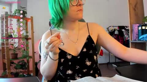 Snapshot of pumbazaebumba chatting on 4, 3, 2025 Alisa lack of vitamin D online show from 4, 3, 2025