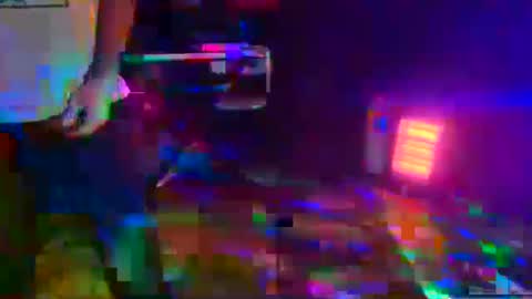 punkrunr083 online show from 4, 10, 2025