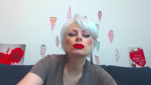 Snapshot of pure_seduce_wow chatting on 15, 1, 2026 Goldie online show from 15, 1, 2026