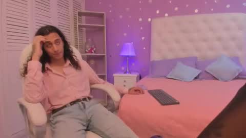 Snapshot of puretemptation_ chatting on 9, 2, 2026 Experienced guys online show from 9, 2, 2026