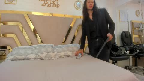 Experienced guys  online show from 10, 4, 2026