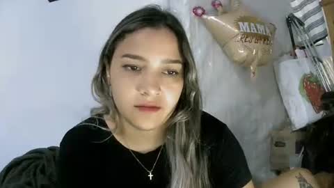 Snapshot of purple_23 chatting on 4, 5, 2026 Lizzy online show from 4, 5, 2026