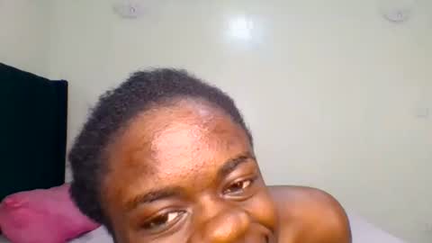 Snapshot of purple_honey2 chatting on 16, 6, 2026 Honey online show from 16, 6, 2026