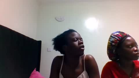 Snapshot of purple_honey2 chatting on 18, 6, 2026 Honey online show from 18, 6, 2026