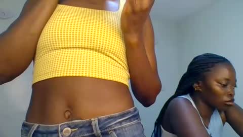 Snapshot of purple_honey2 chatting on 19, 6, 2026 Honey online show from 19, 6, 2026