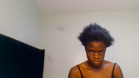 Snapshot of purple_honey2 chatting on 25, 6, 2026 Honey online show from 25, 6, 2026