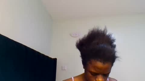 Snapshot of purple_honey2 chatting on 28, 6, 2026 Honey online show from 28, 6, 2026