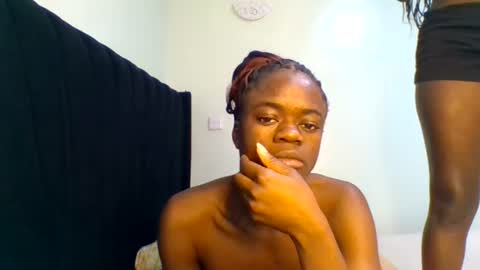 Snapshot of purple_honey2 chatting on 29, 6, 2026 Honey online show from 29, 6, 2026