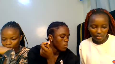 Snapshot of purple_honey2 chatting on 27, 7, 2026 Honey online show from 27, 7, 2026