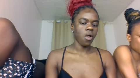 Snapshot of purple_honey2 chatting on 1, 8, 2026 Honey online show from 1, 8, 2026