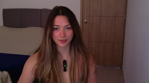 Snapshot of purpleluzzy chatting on 13, 7, 2026 Lizzy online show from 13, 7, 2026