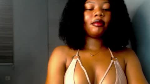 Snapshot of pussy_x_cookie chatting on 18, 2, 2026 stella online show from 18, 2, 2026