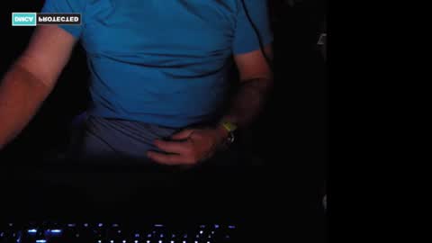 Have fun be nice. Dont record please online show from 12, 1, 2026