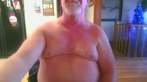 Snapshot of pussylover1365 chatting on 15, 1, 2025 pussylover1365 online show from 15, 1, 2025