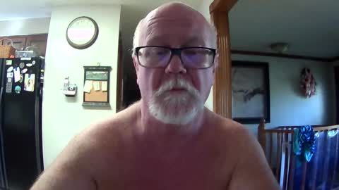 Snapshot of pussylover1365 chatting on 17, 9, 2025 pussylover1365 online show from 17, 9, 2025