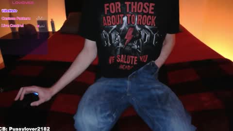 pussylover2182 online show from 24, 11, 2025