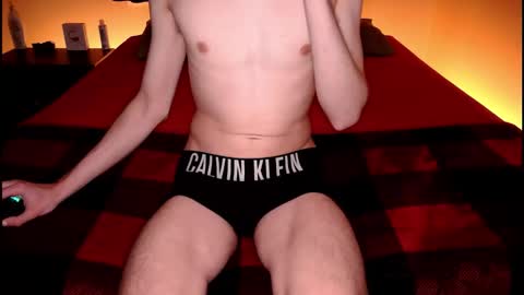 pussylover2182 online show from 29, 3, 2026