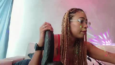 Snapshot of qmaspues69 chatting on 11, 2, 2025 Mistress online show from 11, 2, 2025