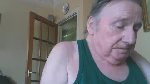Snapshot of quathead chatting on 14, 7, 2026 quathead online show from 14, 7, 2026